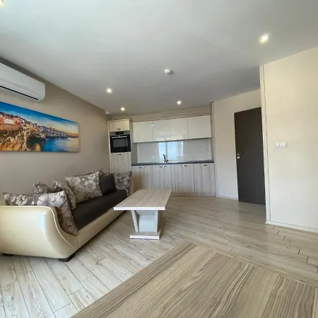 Paradiso 'в' 102 Private Sea View Appartamento Nesebar