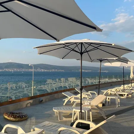 Paradiso 'в' 102 Private Sea View Apartament